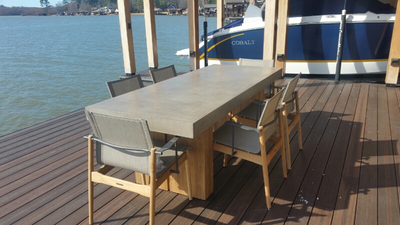 Gloster Dining Table & Chairs