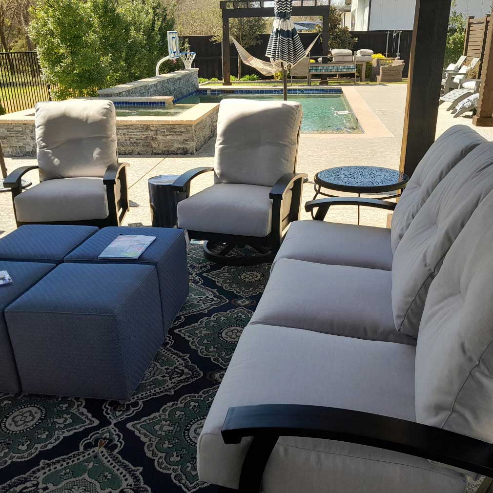 Mallin Georgetown Collection