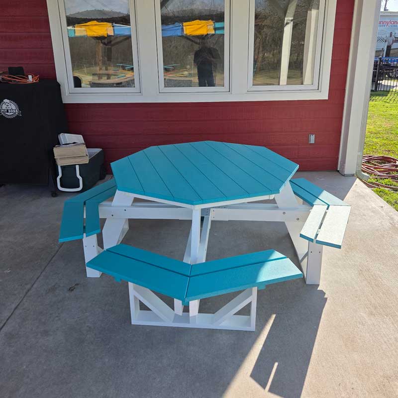 Berlin Gardens Picnic Table