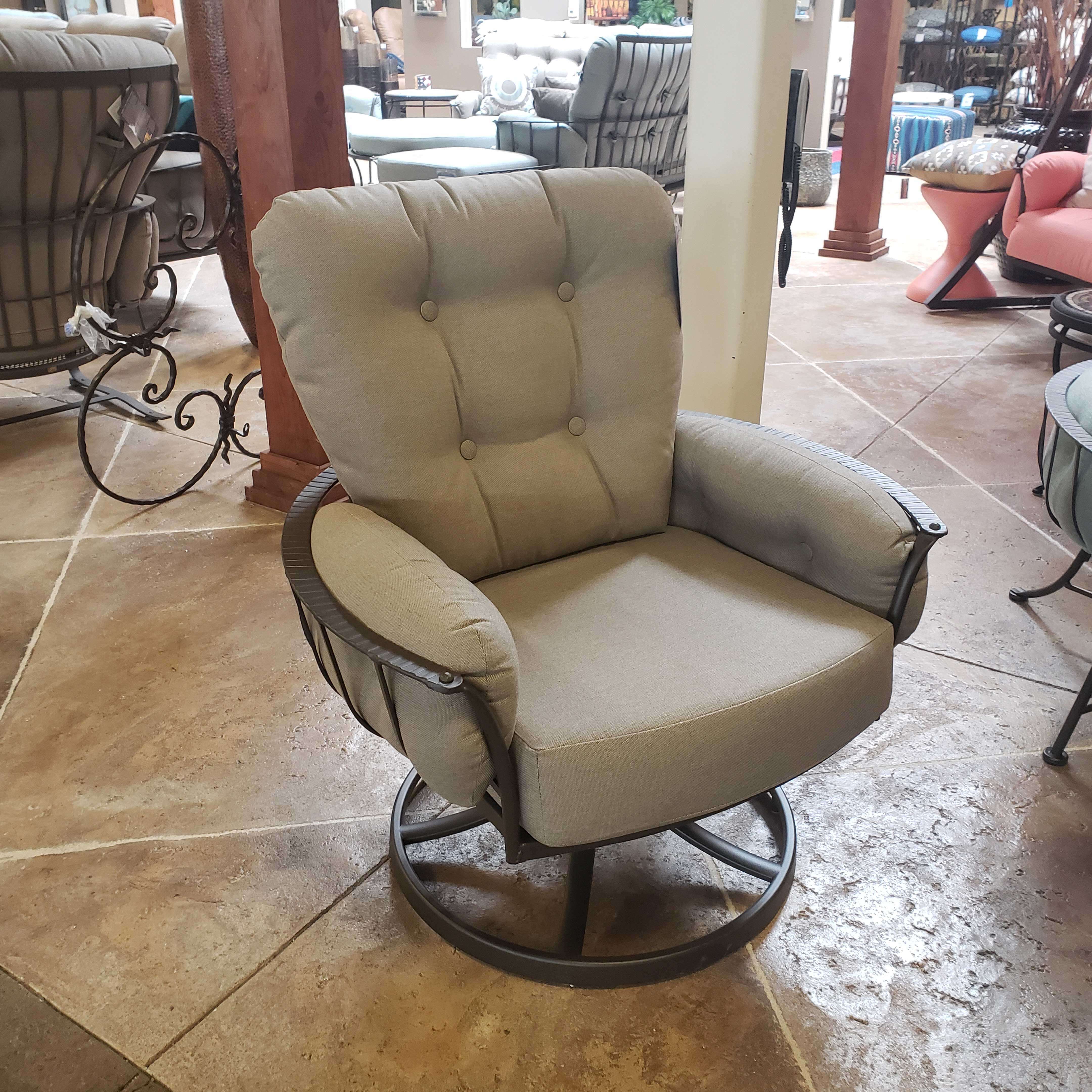 Monterra Cushion Club Swivel Mini Club Chair - Sailcloth Shadow