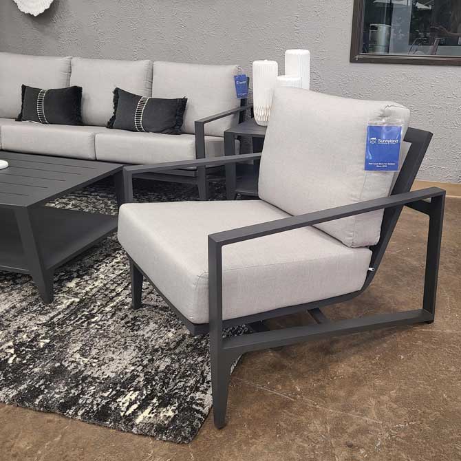Aragon Motion Club Chair