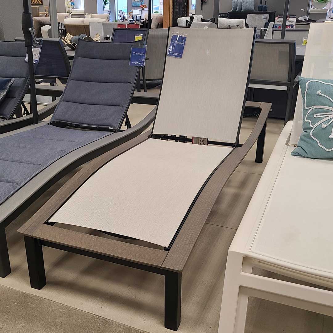 Bazza Sling Chaise