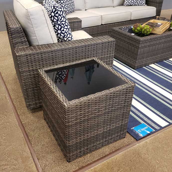 Patio Renaissance Del Mar End Table W Glass Outdoor Furniture Sunnyland Dallas Fort Worth Tx - Porch Furniture End Tables