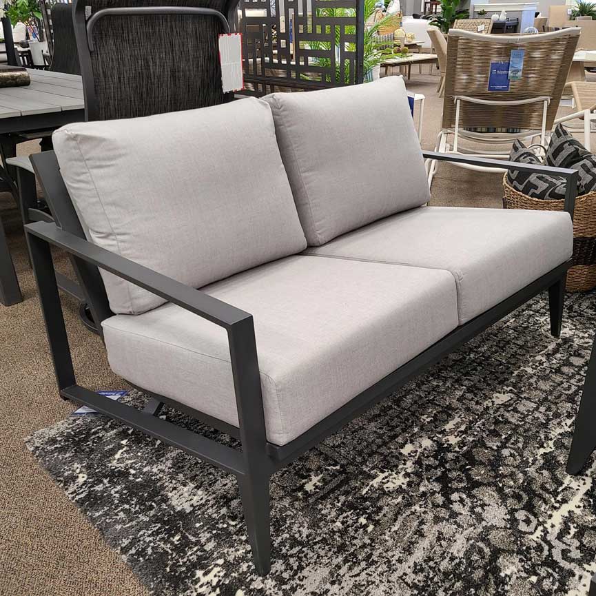 Aragon Loveseat